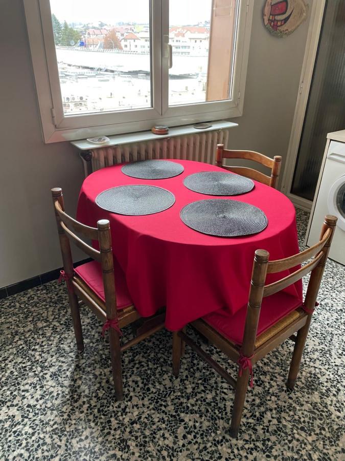 Le Chouki Apartman Annecy Kültér fotó